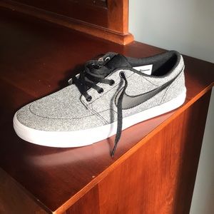 Nike SB Portmore Black/Gray/white